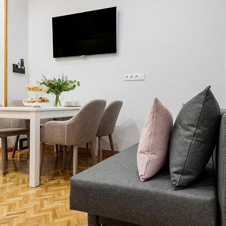 Centrico Apartamento Con 3 Banos En Puerta Del Sol Y Atocha Madrid Esterno foto