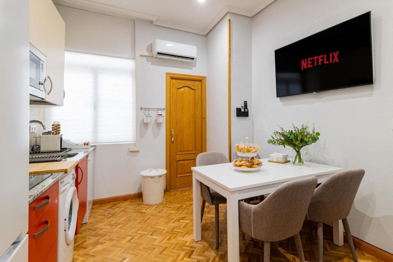 Centrico Apartamento Con 3 Banos En Puerta Del Sol Y Atocha Madrid Esterno foto