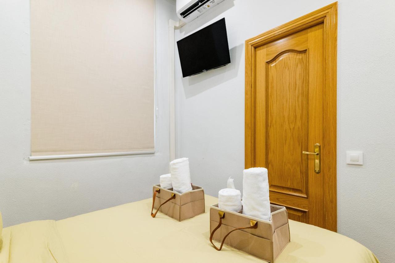 Centrico Apartamento Con 3 Banos En Puerta Del Sol Y Atocha Madrid Esterno foto