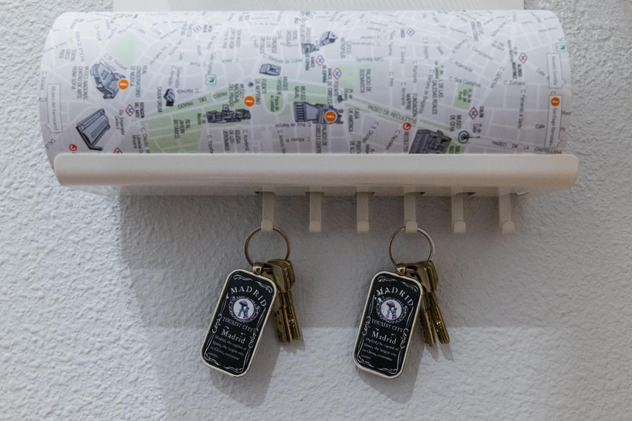 Centrico Apartamento Con 3 Banos En Puerta Del Sol Y Atocha Madrid Esterno foto